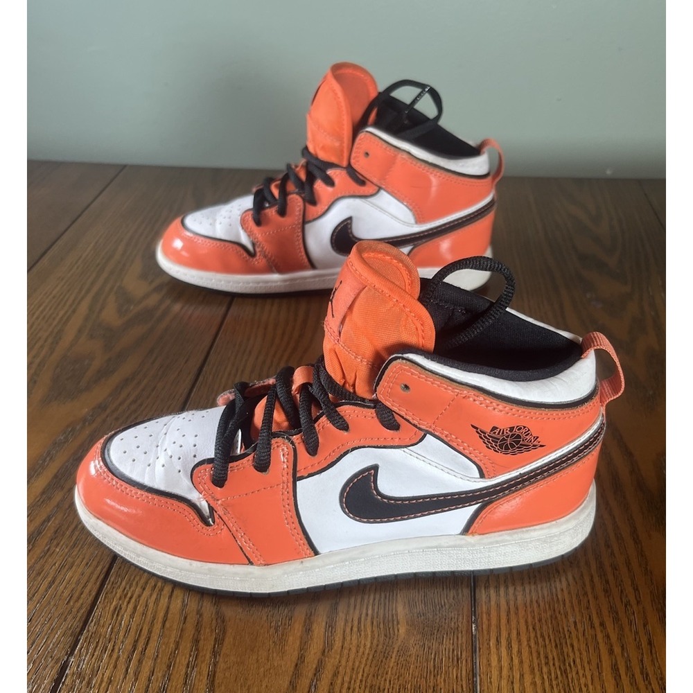 Nike Air Jordan 1 Mid SE PS Turf Orange Kids Size 2.5Y BQ6932-802